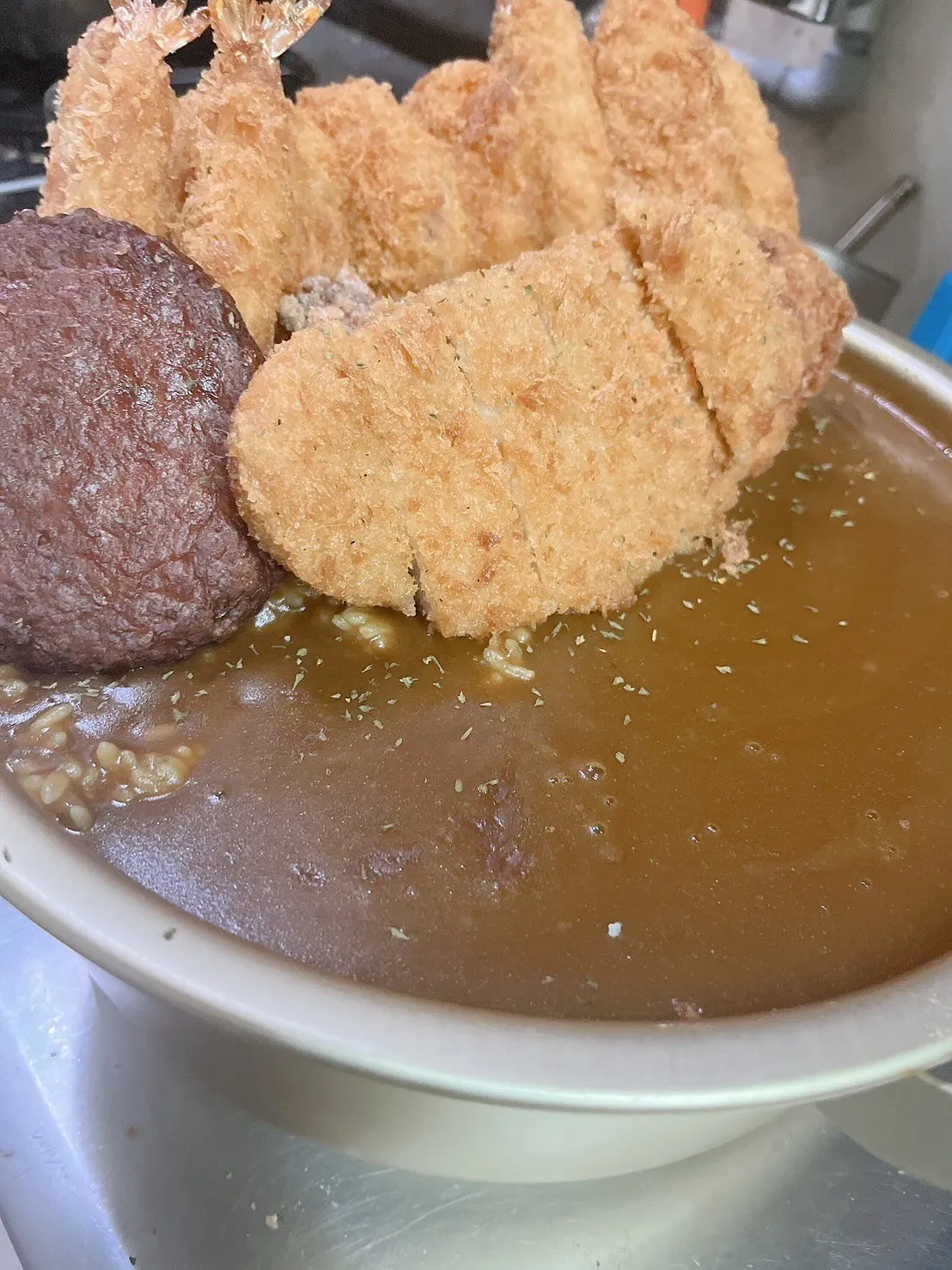 当店自慢の総重量５キロカレー⁉️💦